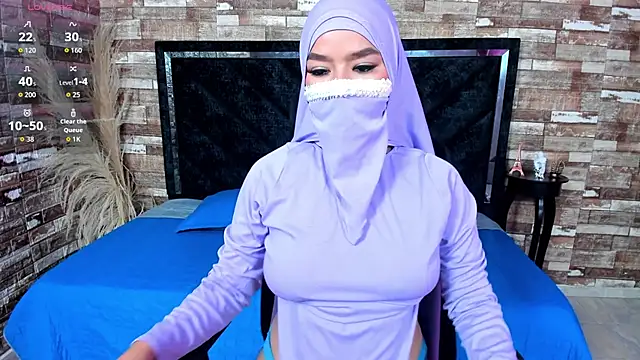 Snapshot of Amal_Bakir chatting on October 24, 12:19 am Amal Bakir online show from October 24, 12:19 am