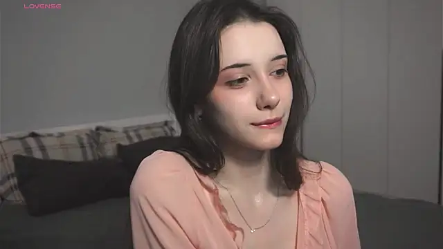 Snapshot of dialae chatting on October 20, 1:44 pm dialae online show from October 20, 1:44 pm