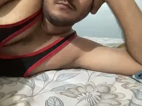 Snapshot of chiikuloveu chatting on October 20, 1:00 pm chiikuloveu online show from October 20, 1:00 pm