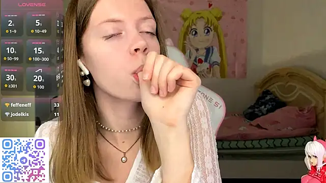 VibeQueenLucy online show from November 3, 12:28 pm