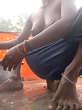 Snapshot of Hita_Grewal chatting on December 2, 1:55 am Hita Grewal online show from December 2, 1:55 am