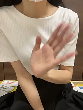 Snapshot of yayoi_jp chatting on June 4, 2:34 pm yayoi jp online show from June 4, 2:34 pm