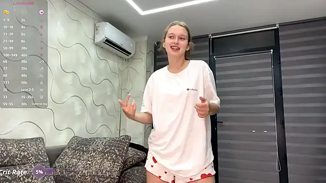 CharlynDini online show from October 21, 4:19 pm