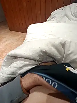 Snapshot of Angelmilf69 chatting on December 15, 4:11 pm Angelmilf69 online show from December 15, 4:11 pm