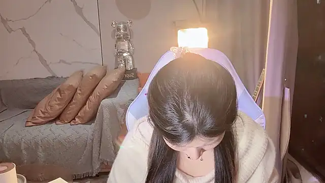 Snapshot of Lixinel-520 chatting on December 1, 1:05 pm Lixinel-520 online show from December 1, 1:05 pm