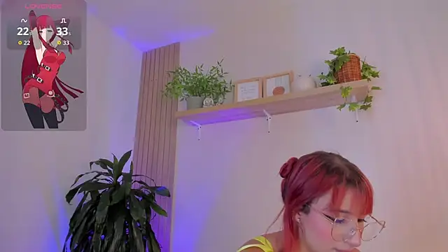 Cristalfoxy  online show from February 12, 7:31 pm