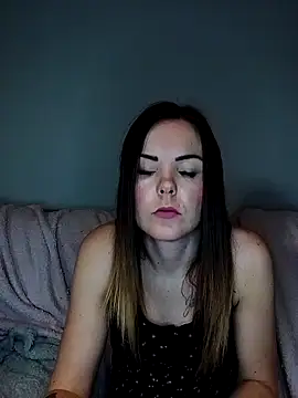 Snapshot of SexyLoLoUK chatting on November 26, 11:33 am SexyLoLoUK online show from November 26, 11:33 am