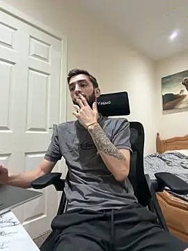 Snapshot of mixedcouplee69 chatting on November 19, 4:51 pm mixedcouplee69 online show from November 19, 4:51 pm