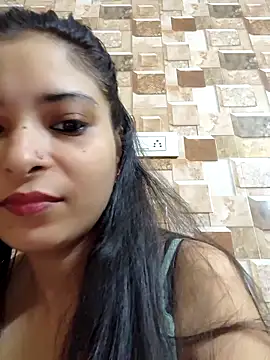 Snapshot of QUEEN-ADITI chatting on September 25, 2:32 pm QUEEN-ADITI online show from September 25, 2:32 pm