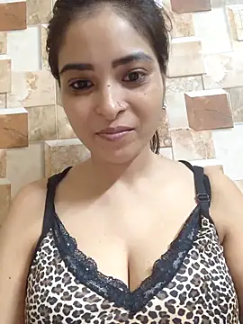 Snapshot of QUEEN-ADITI chatting on October 3, 3:58 am QUEEN-ADITI online show from October 3, 3:58 am