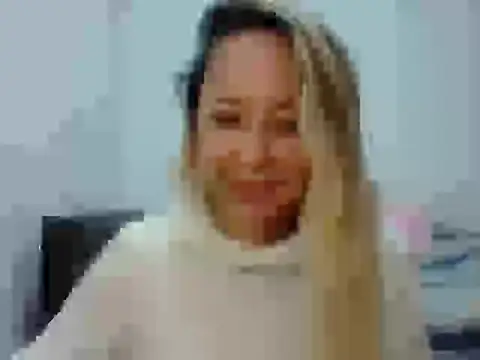 Snapshot of leah_susman chatting on November 7, 2:22 am leah susman online show from November 7, 2:22 am