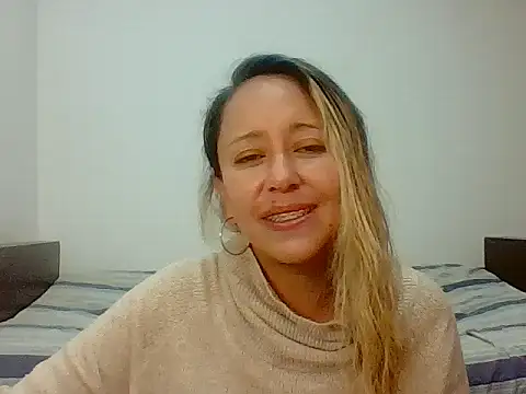 Snapshot of leah_susman chatting on December 16, 11:48 am leah susman online show from December 16, 11:48 am