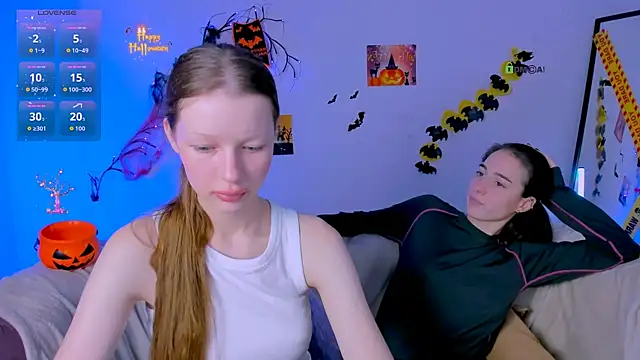 khloebeauty online show from October 22, 7:24 pm