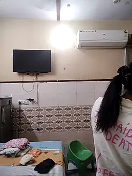 meenu bhabhi547 online show from April 8, 2:00 am