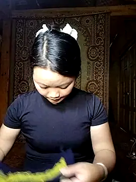 Snapshot of lusy-000 chatting on September 28, 2:17 am lusy-000 online show from September 28, 2:17 am