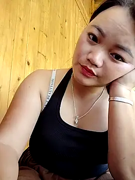 Snapshot of lusy-000 chatting on October 13, 6:24 am lusy-000 online show from October 13, 6:24 am