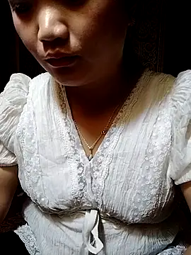 Snapshot of lusy-000 chatting on October 14, 8:15 am lusy-000 online show from October 14, 8:15 am