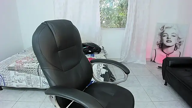Snapshot of maxthomson_boy chatting on September 29, 7:40 pm maxthomson boy online show from September 29, 7:40 pm