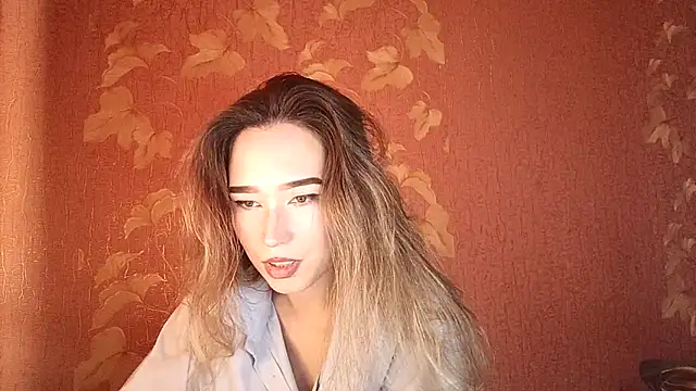 Snapshot of Awora_Wolf chatting on October 7, 9:17 am Awora Wolf online show from October 7, 9:17 am