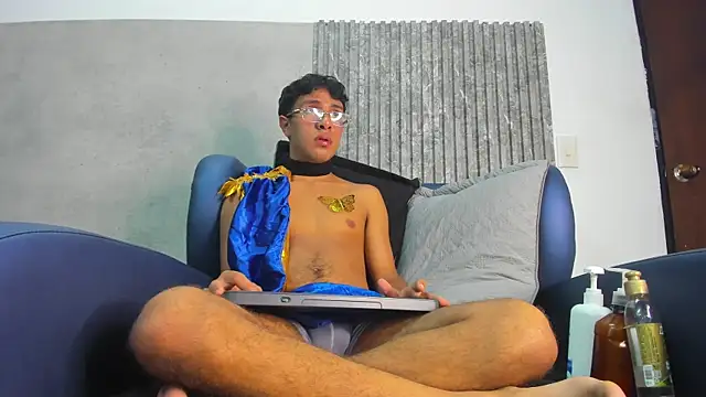 Snapshot of maximiliano_jam chatting on October 1, 4:07 am maximiliano jam online show from October 1, 4:07 am