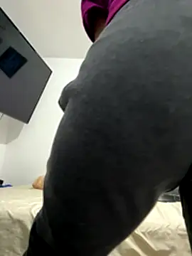 Snapshot of Rizos_hot_official chatting on December 3, 10:52 pm Rizos hot official online show from December 3, 10:52 pm