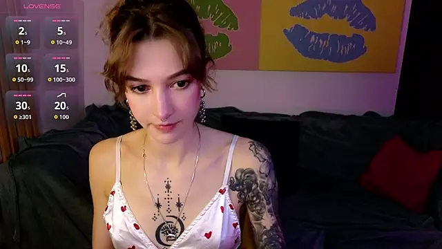 Snapshot of __grace__ chatting on October 8, 3:20 pm grace online show from October 8, 3:20 pm