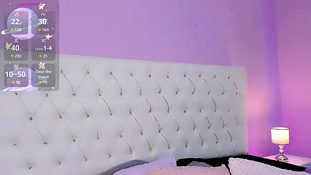 Snapshot of DaniielaV chatting on September 15, 1:11 pm DaniielaV online show from September 15, 1:11 pm