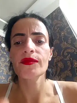 Gecenin Kralicesi online show from November 6, 6:42 pm