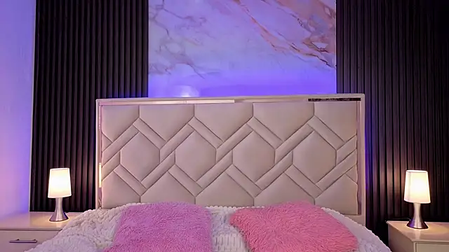 MiaaFarrel online show from February 21, 5:47 pm