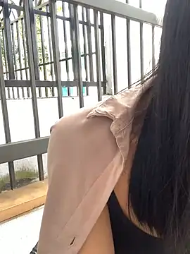 Snapshot of KloePink_ chatting on October 2, 2:13 pm KloePink online show from October 2, 2:13 pm