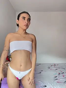 Snapshot of Zafira_Montiel chatting on November 4, 7:24 pm Zafira Montiel online show from November 4, 7:24 pm