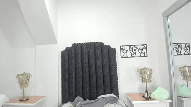 SkinnyGirl 28 online show from February 10, 7:40 pm