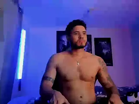 Snapshot of Austin_torres_ chatting on October 18, 2:25 am Austin torres online show from October 18, 2:25 am