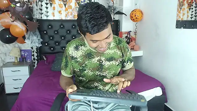 Adam Morgan2 online show from October 15, 5:07 am