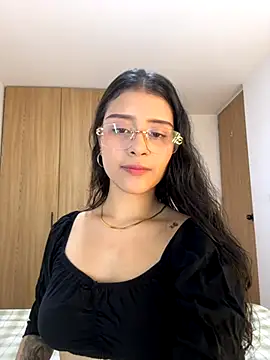 Snapshot of CatadeLuca chatting on September 12, 5:40 am CatadeLuca online show from September 12, 5:40 am