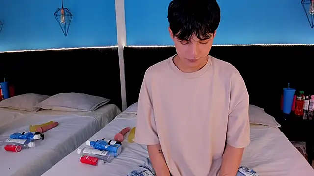 AleAurarashi online show from September 11, 3:39 am