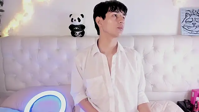 AleAurarashi online show from January 6, 4:27 am