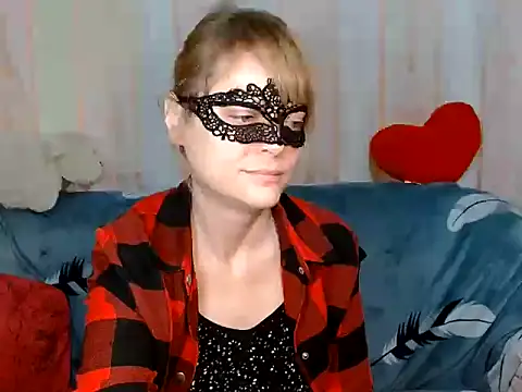 Snapshot of Miss_Nona chatting on December 5, 4:21 am Miss Nona online show from December 5, 4:21 am