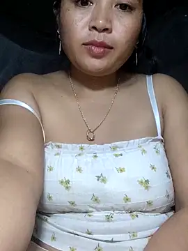 Snapshot of Angela-babyxx chatting on October 27, 1:37 pm Angela-babyxx online show from October 27, 1:37 pm