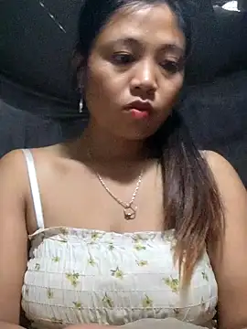 Snapshot of Angela-babyxx chatting on November 11, 1:05 am Angela-babyxx online show from November 11, 1:05 am