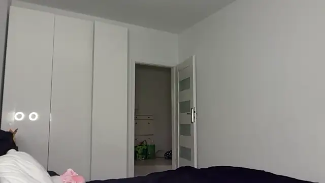 Snapshot of FluffySlutt chatting on October 7, 10:51 pm FluffySlutt online show from October 7, 10:51 pm