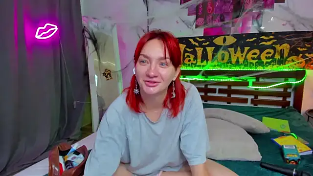 Snapshot of ArinaWinss chatting on October 31, 6:25 am ArinaWinss online show from October 31, 6:25 am