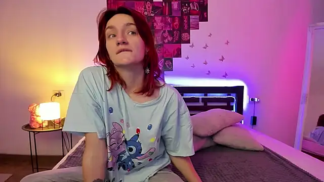 Snapshot of ArinaWinss chatting on November 22, 8:19 pm ArinaWinss online show from November 22, 8:19 pm