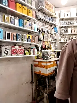 Snapshot of avi007p chatting on September 15, 5:24 pm avi007p online show from September 15, 5:24 pm