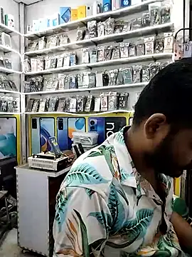 Snapshot of avi007p chatting on September 17, 1:13 pm avi007p online show from September 17, 1:13 pm