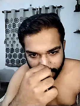 Snapshot of avi007p chatting on October 2, 6:15 pm avi007p online show from October 2, 6:15 pm