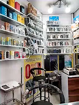 Snapshot of avi007p chatting on November 4, 9:52 am avi007p online show from November 4, 9:52 am