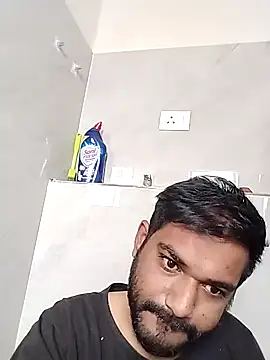 Snapshot of avi007p chatting on November 6, 9:10 am avi007p online show from November 6, 9:10 am