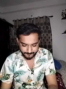 Snapshot of avi007p chatting on November 17, 7:19 pm avi007p online show from November 17, 7:19 pm