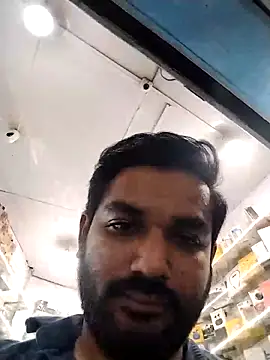 Snapshot of avi007p chatting on November 28, 3:25 pm avi007p online show from November 28, 3:25 pm